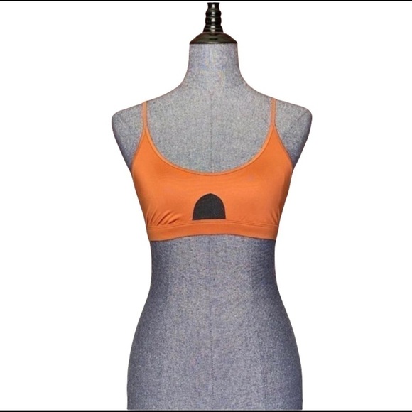 Victoria's Secret Sport orange sports bra size m